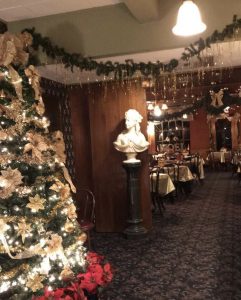 The inside of Guarinos restaurant during the christmas time 
